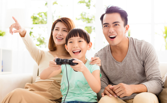 [写真]ゲームしながら利用できる